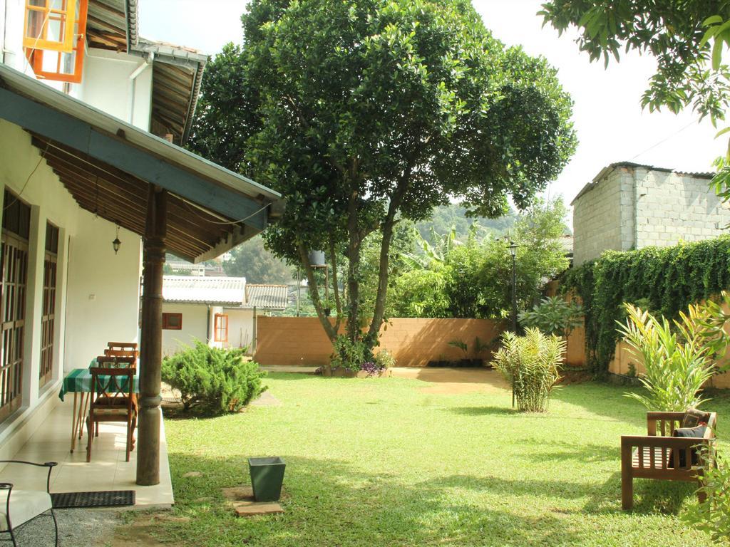 Homestay Garden Rest Kandy Exterior foto